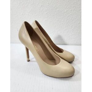 Chanel Beige Leather Heels size 37 new